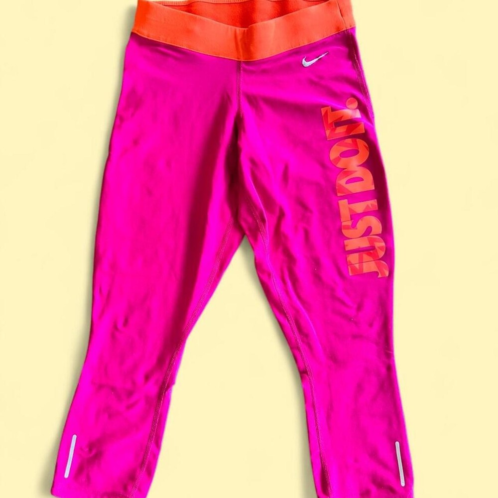 Nike Dri-Fit pink & orange capri leggings with 'JUST DO IT.' text, size XS #acti
